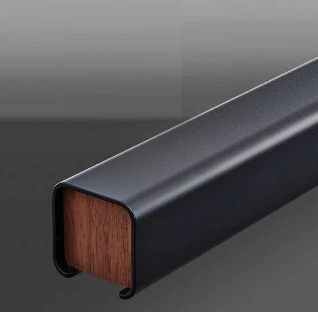 Suspension Design Moderne en Métal et Bois | ELINE